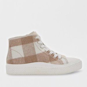 Dolce Vita Veola Plush Sneaker hightop size 9 - brand new